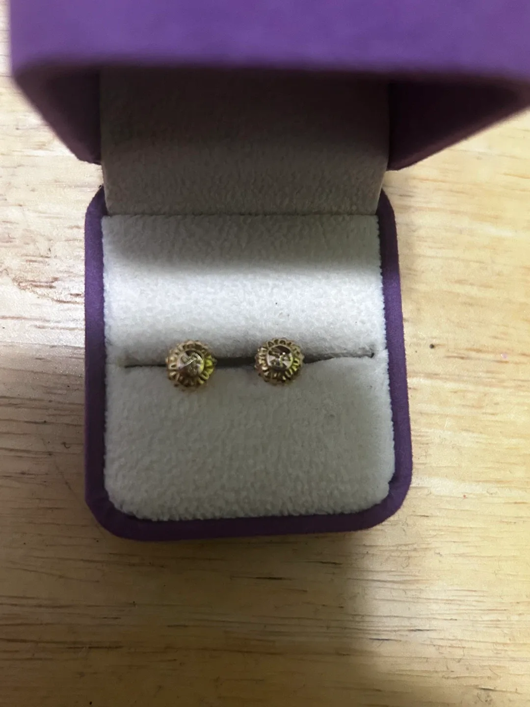 Gold Flower Stud Earrings thumbnail