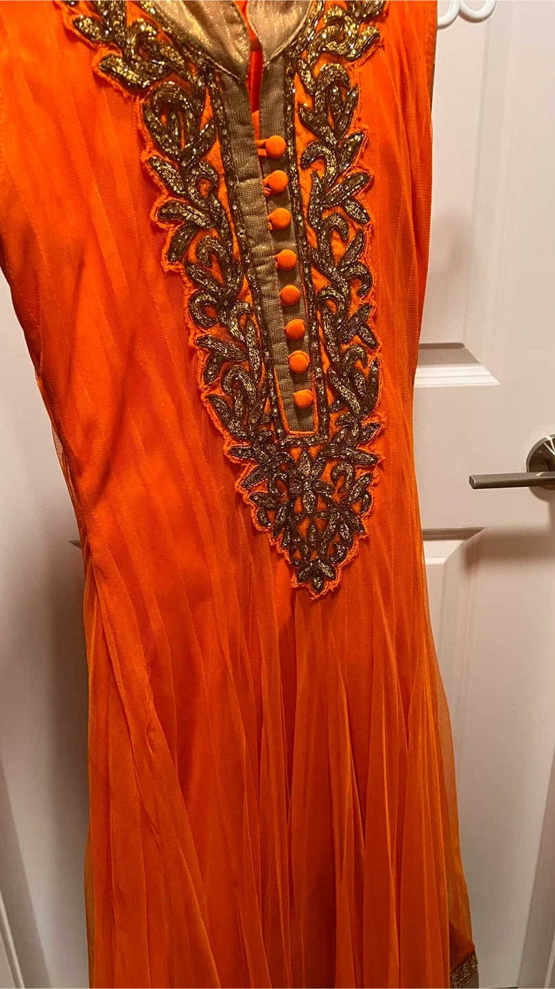 Anarkali (South Asian Dress) image indicator(2)
