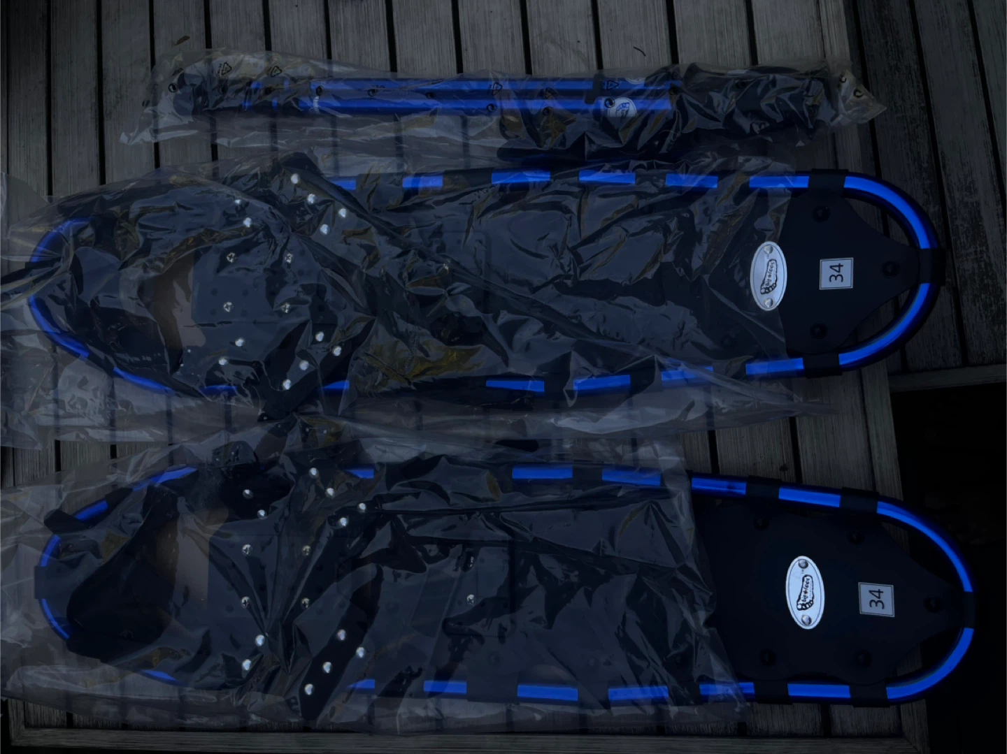 New Bigfoot Snowshoes - Size 34