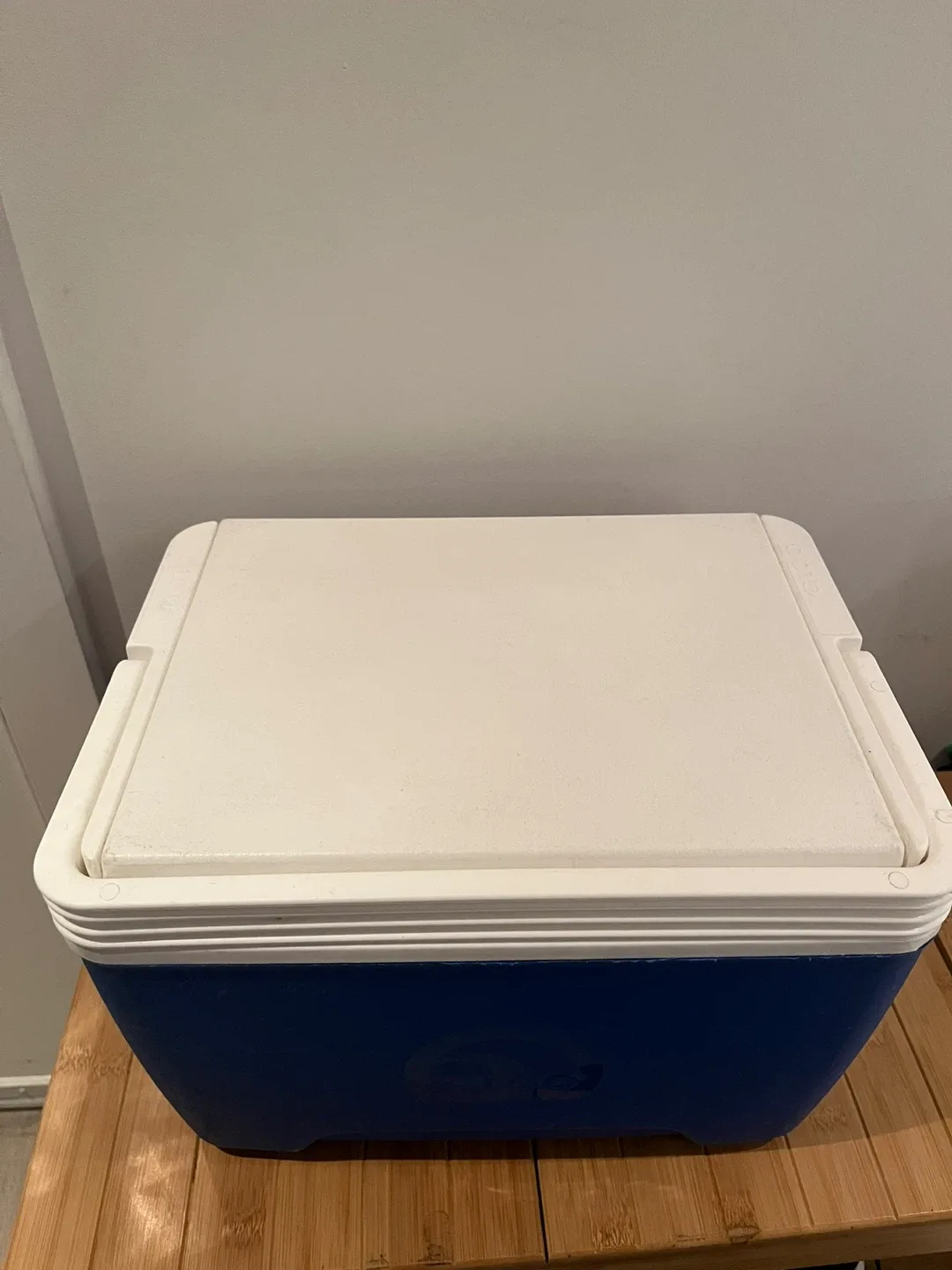 Igloo Island Breeze Cooler - 9 Quarts/8 Liters image indicator(3)