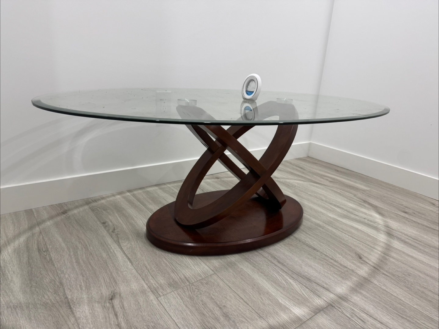 Oval Glass Coffee Table - photo 2