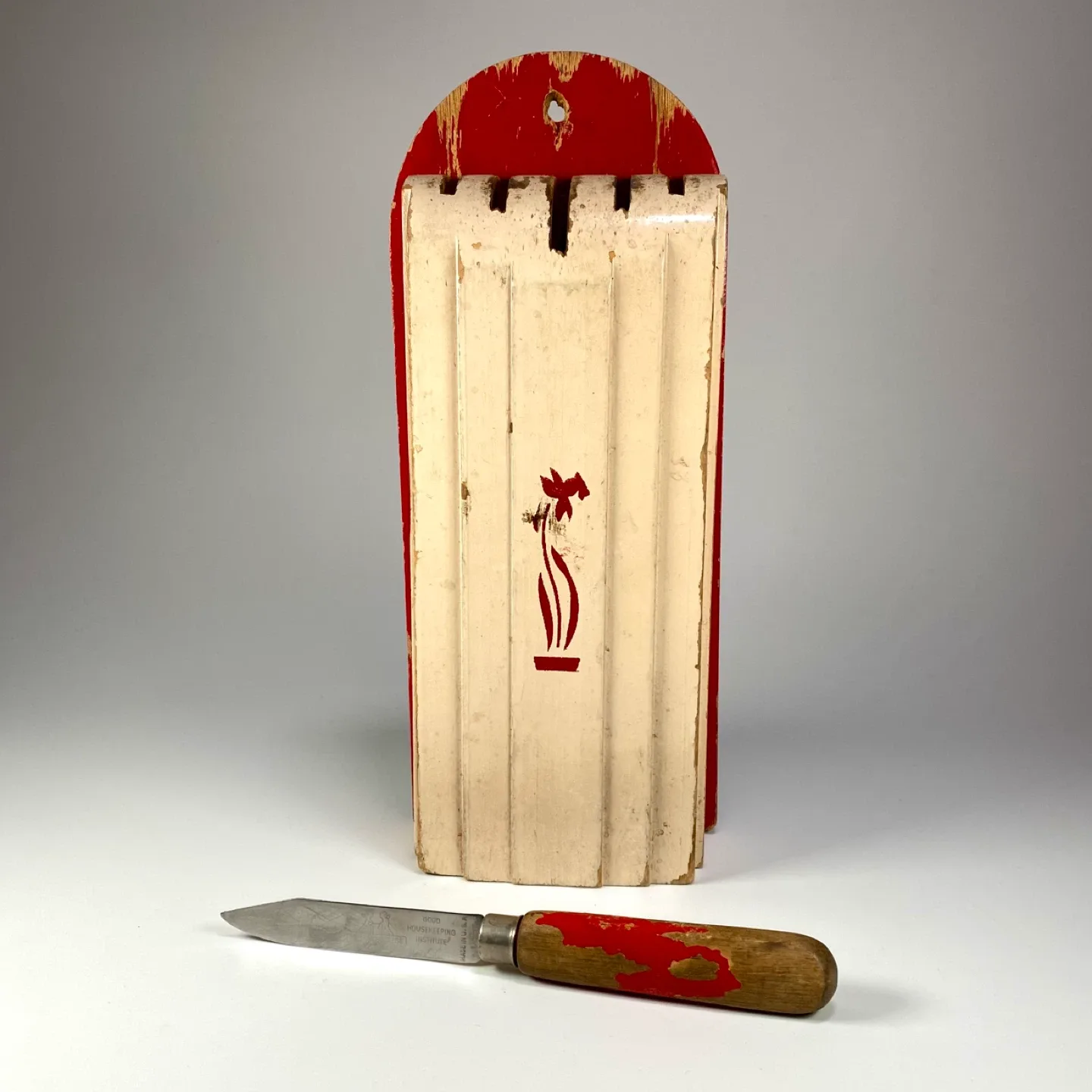 Vintage Wall-Hanging Knife Block thumbnail