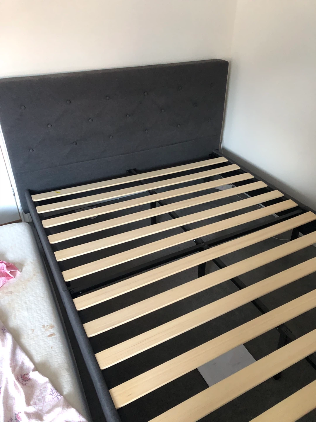 ZINUS Shalini Upholstered Platform Bed Frame - Dark Grey, Queen - photo 4