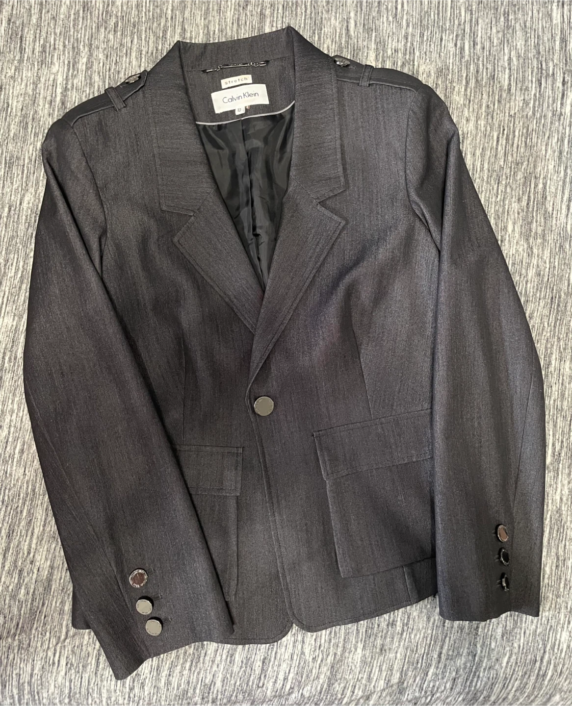 Calvin Klein Women’s 2 pc Suit. Size 10