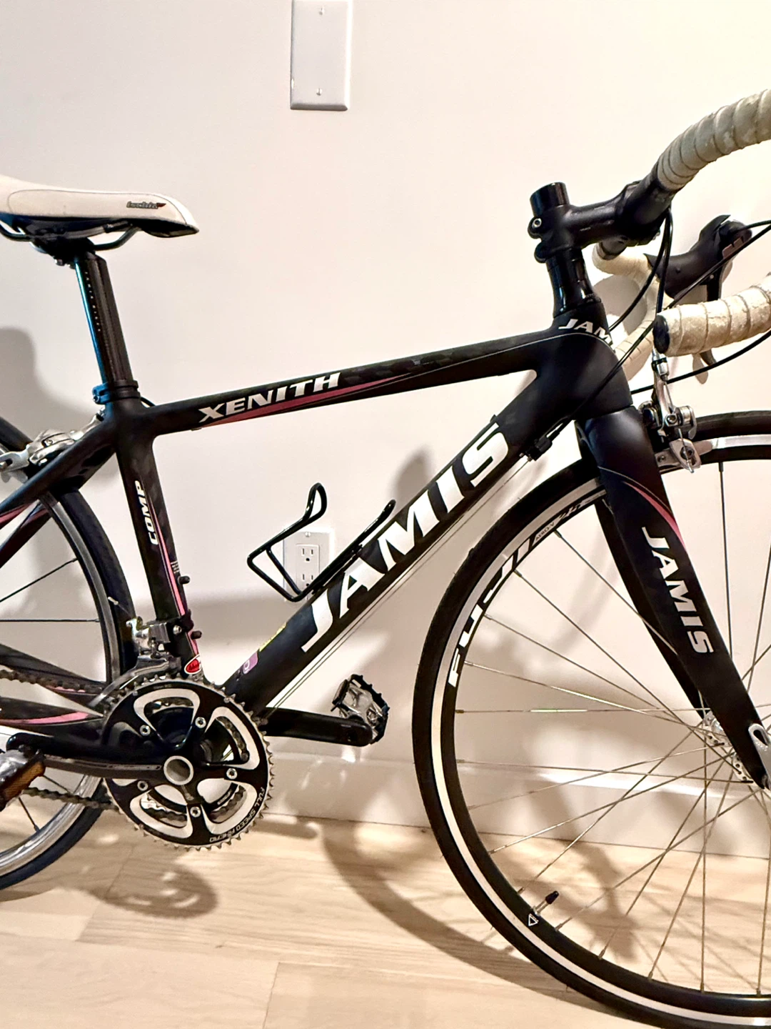 Jamis Carbon Road Bike – Ready to Ride! - photo 3