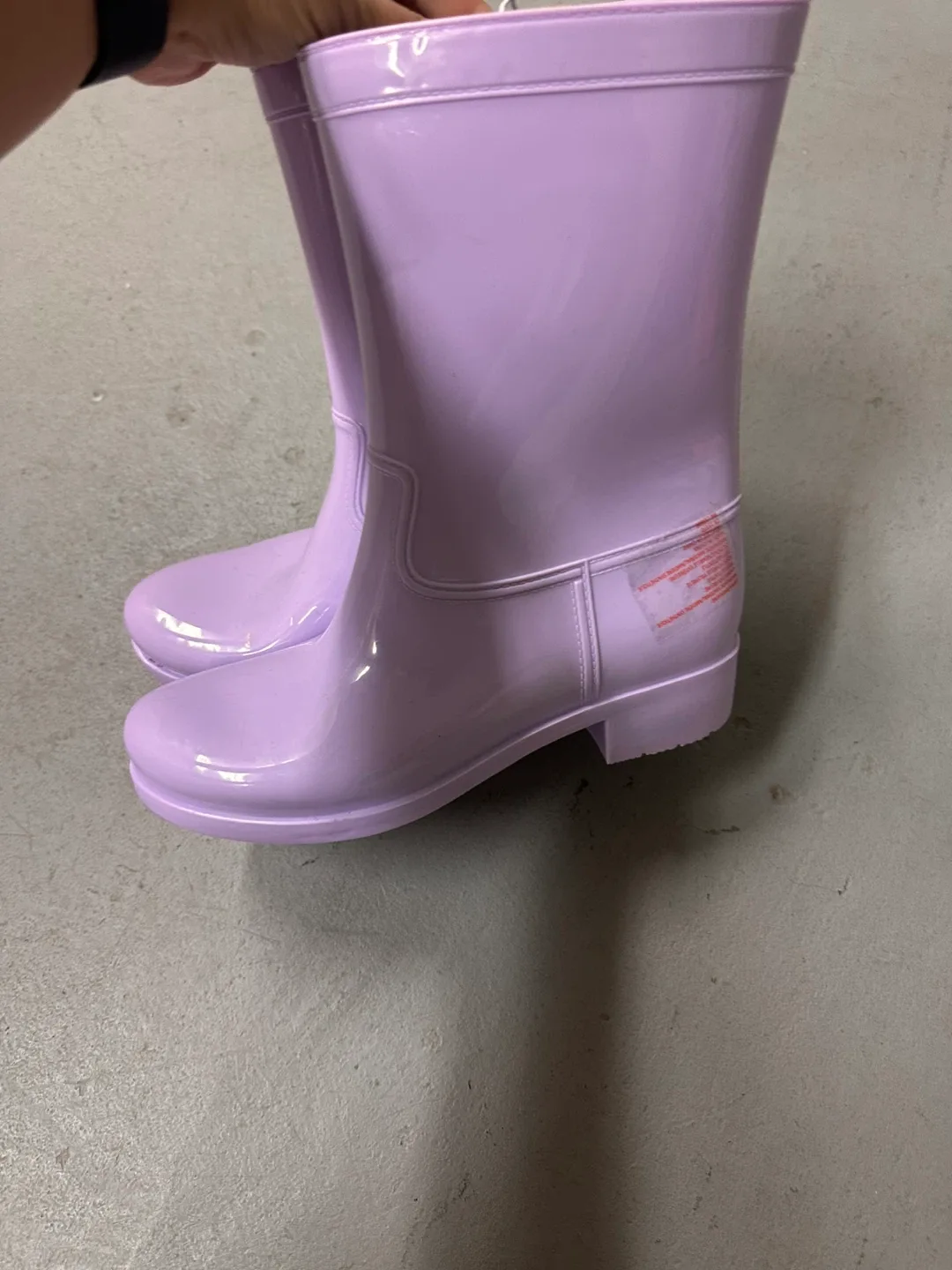 Rain boots size 8 Joe Fresh image indicator(2)