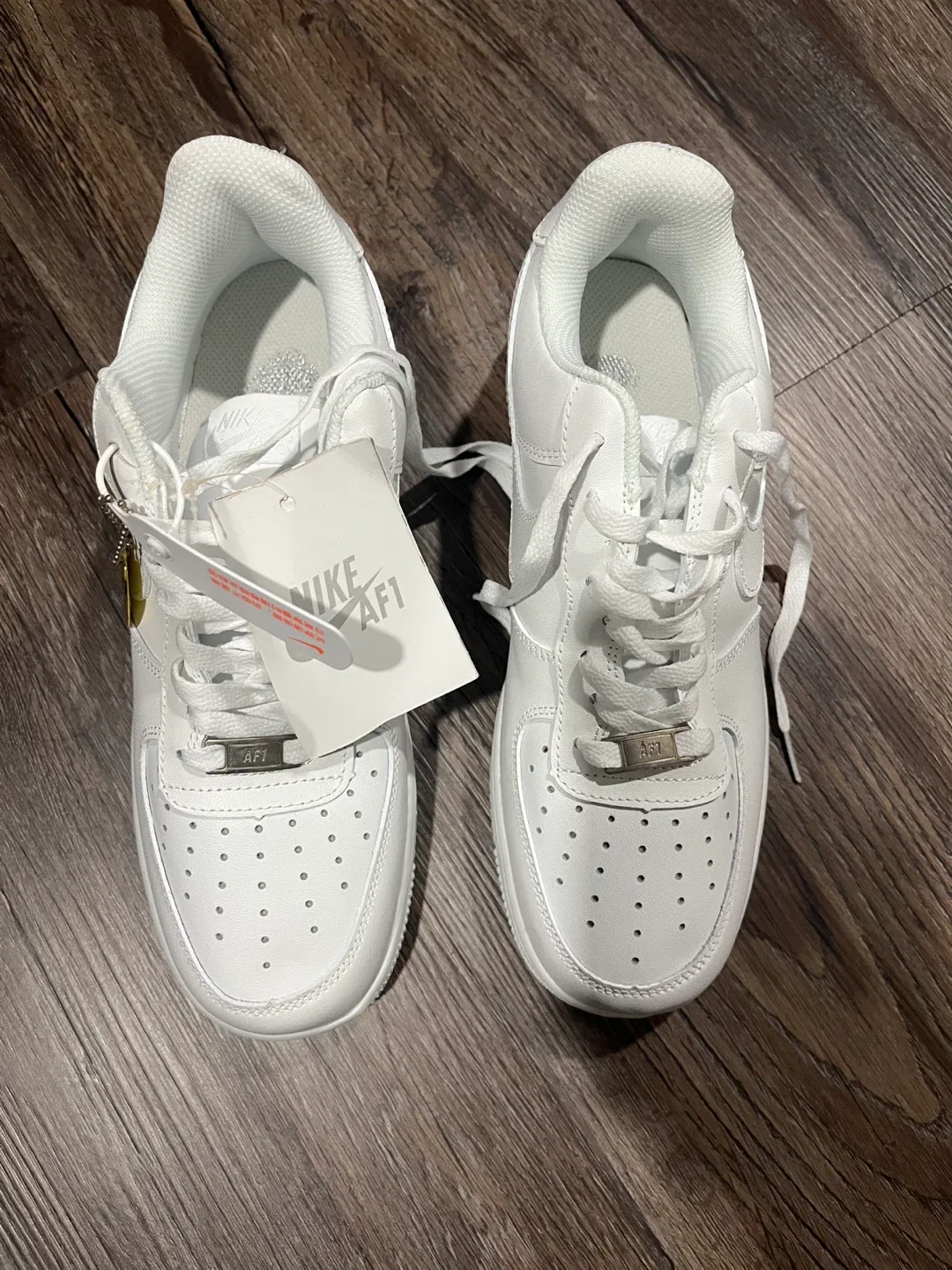 New Nike Air Force 1 '07 White, US 8.5 image indicator(2)