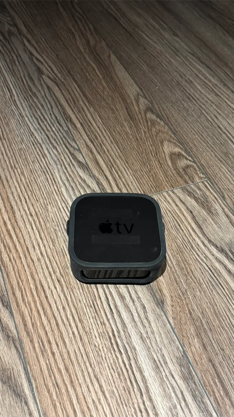 Elago Apple TV Case and Mount image indicator(2)