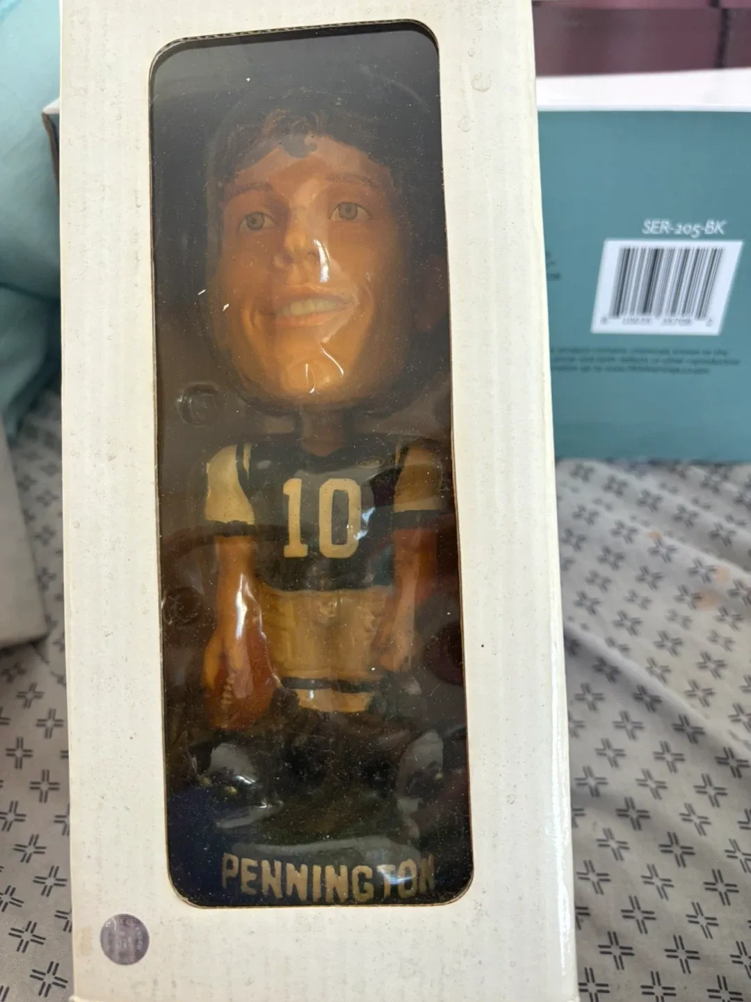 NFL Limited Edition Collectible Bobbleheads image indicator(2)