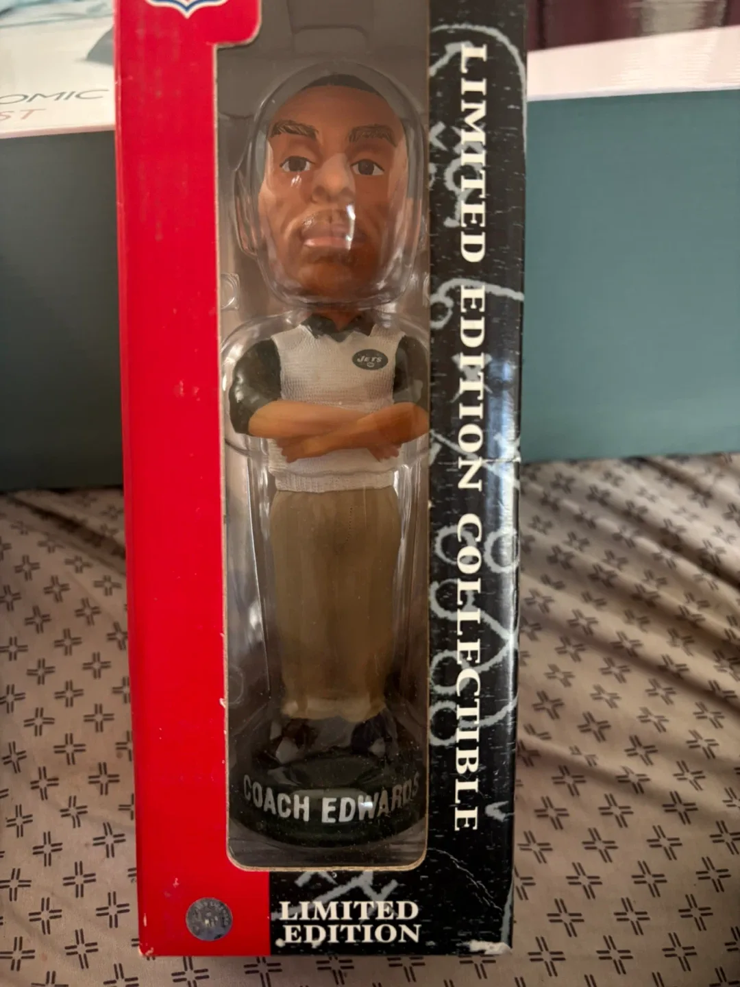 NFL Limited Edition Collectible Bobbleheads image indicator(3)