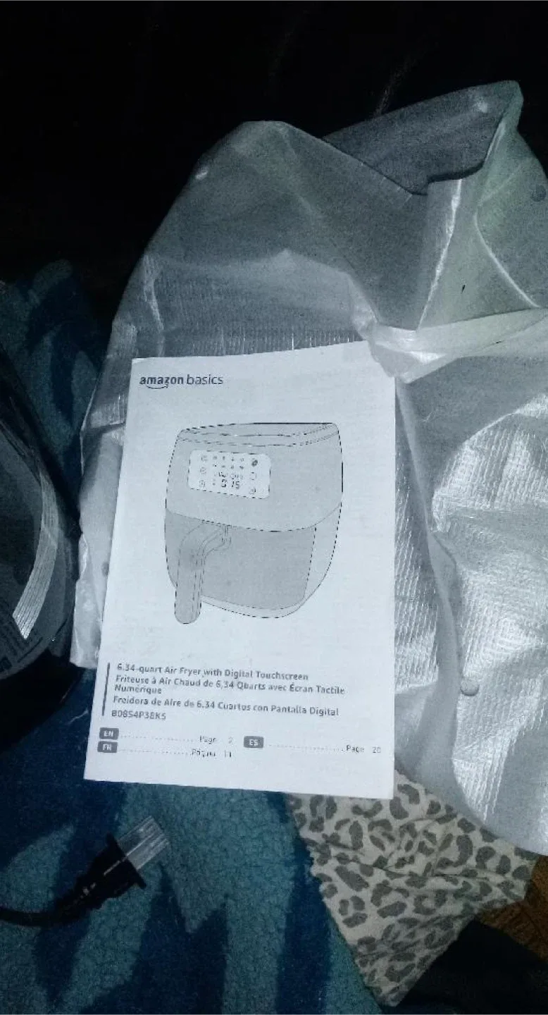Amazon Basics 6.34-Quart Air Fryer - Digital Touchscreen image indicator(2)