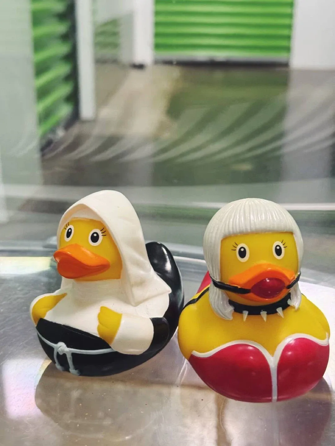 Funny Rubber Ducks (Set of 2) thumbnail