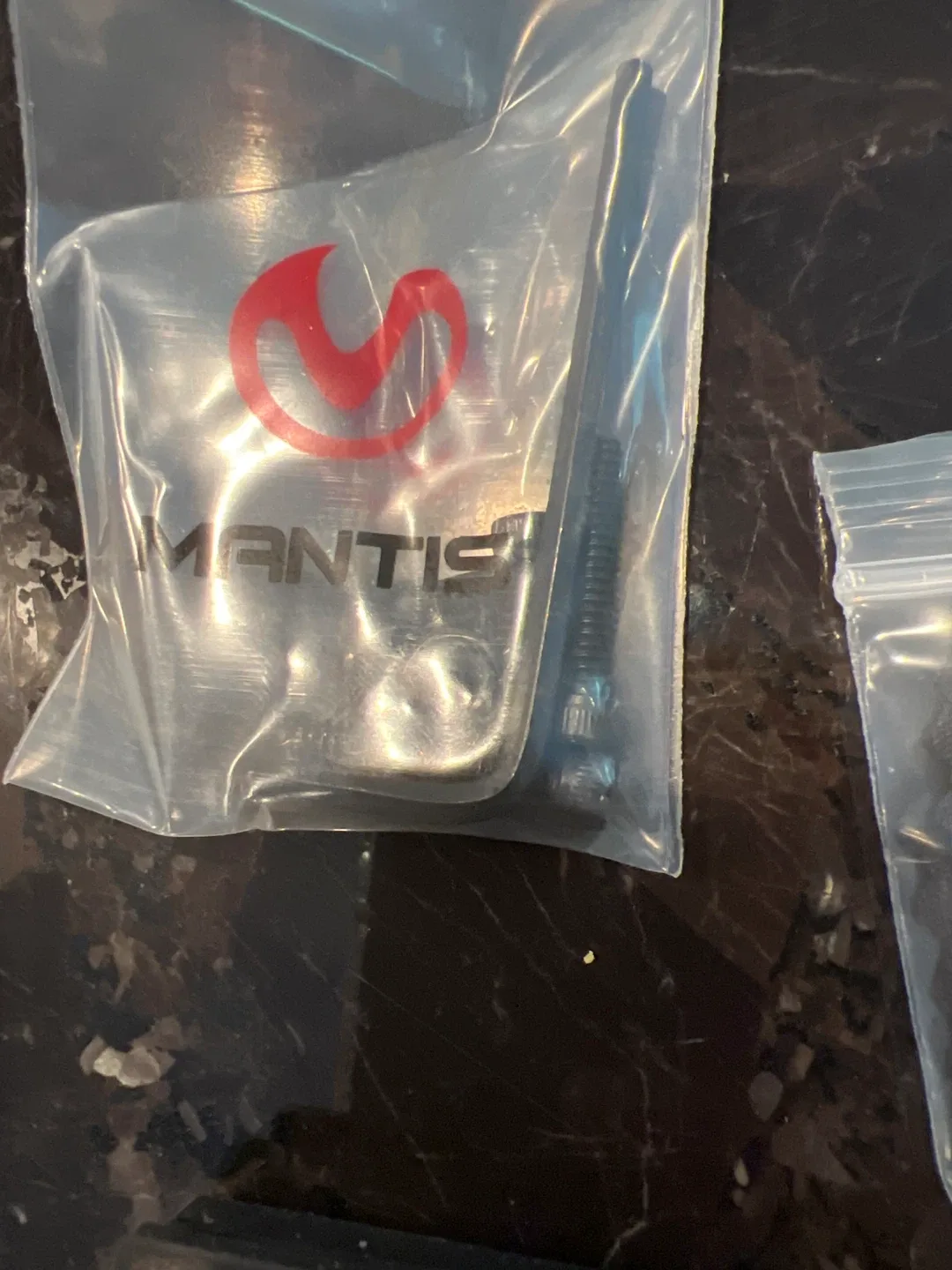 Mantis Optics Mount and Accessories image indicator(3)