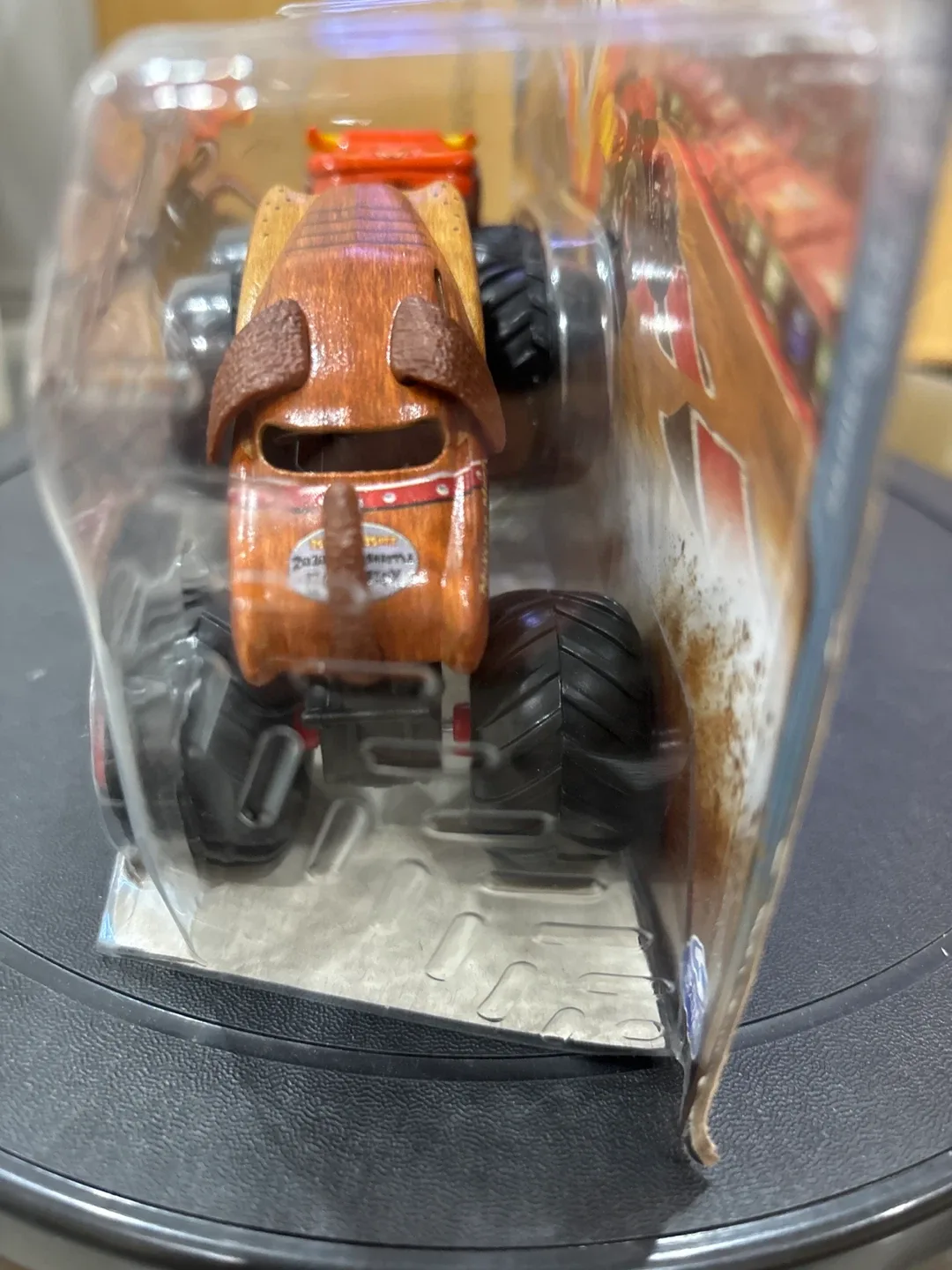New Monster Jam 1:64 El Toro Loco vs Monster Mutt image indicator(3)
