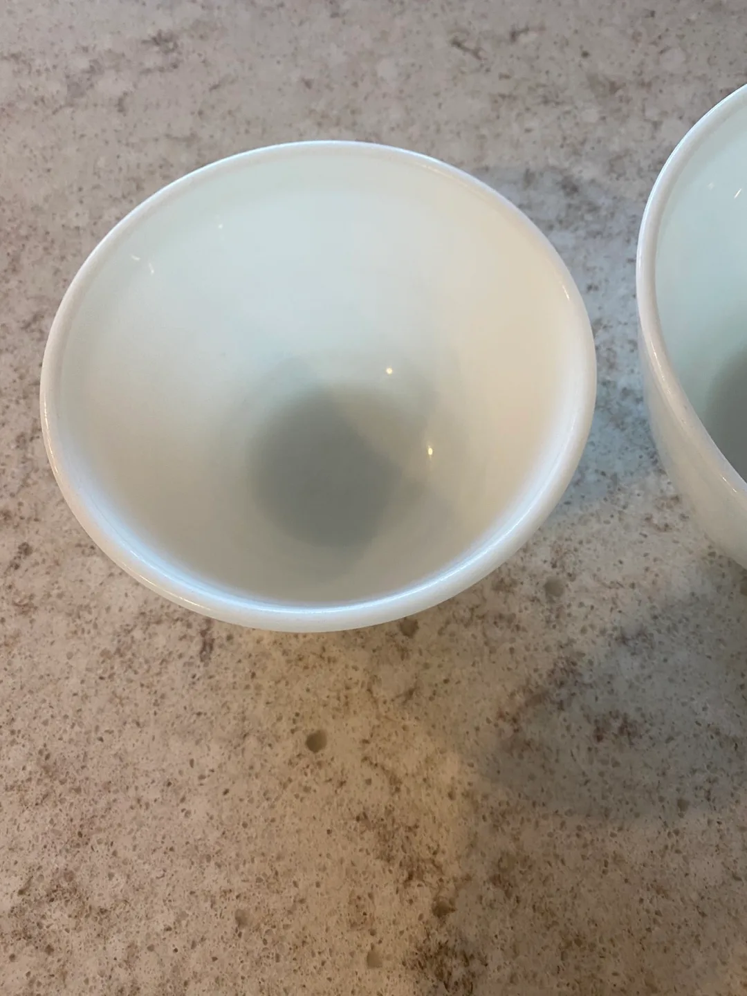 Vintage Pyrex White Opal  Mixing Bowls - Set of 2 image indicator(2)