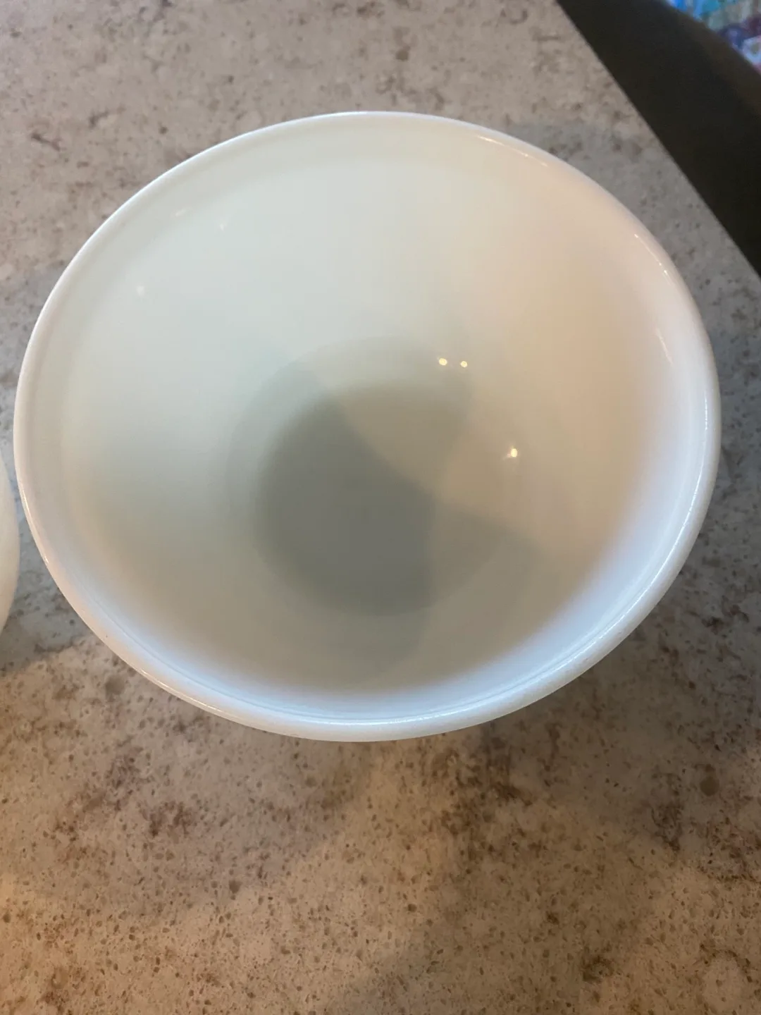 Vintage Pyrex White Opal  Mixing Bowls - Set of 2 image indicator(3)