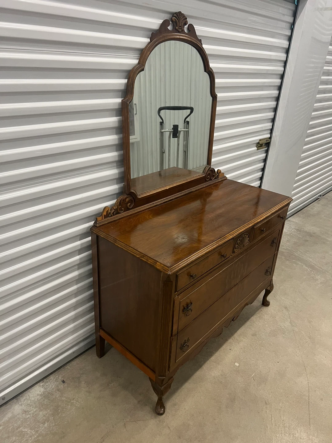 Antique Vanity Dresser with Mirror - photo 2