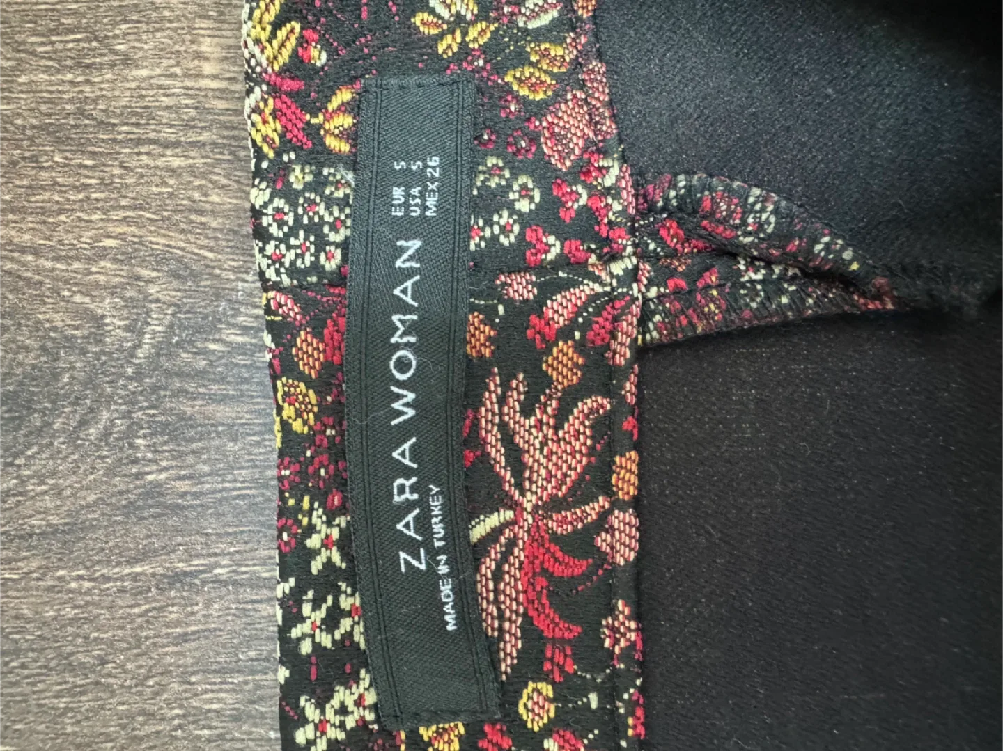 🌸 ZARA WOMAN Skirt – Floral Jacquard 🌸 image indicator(3)