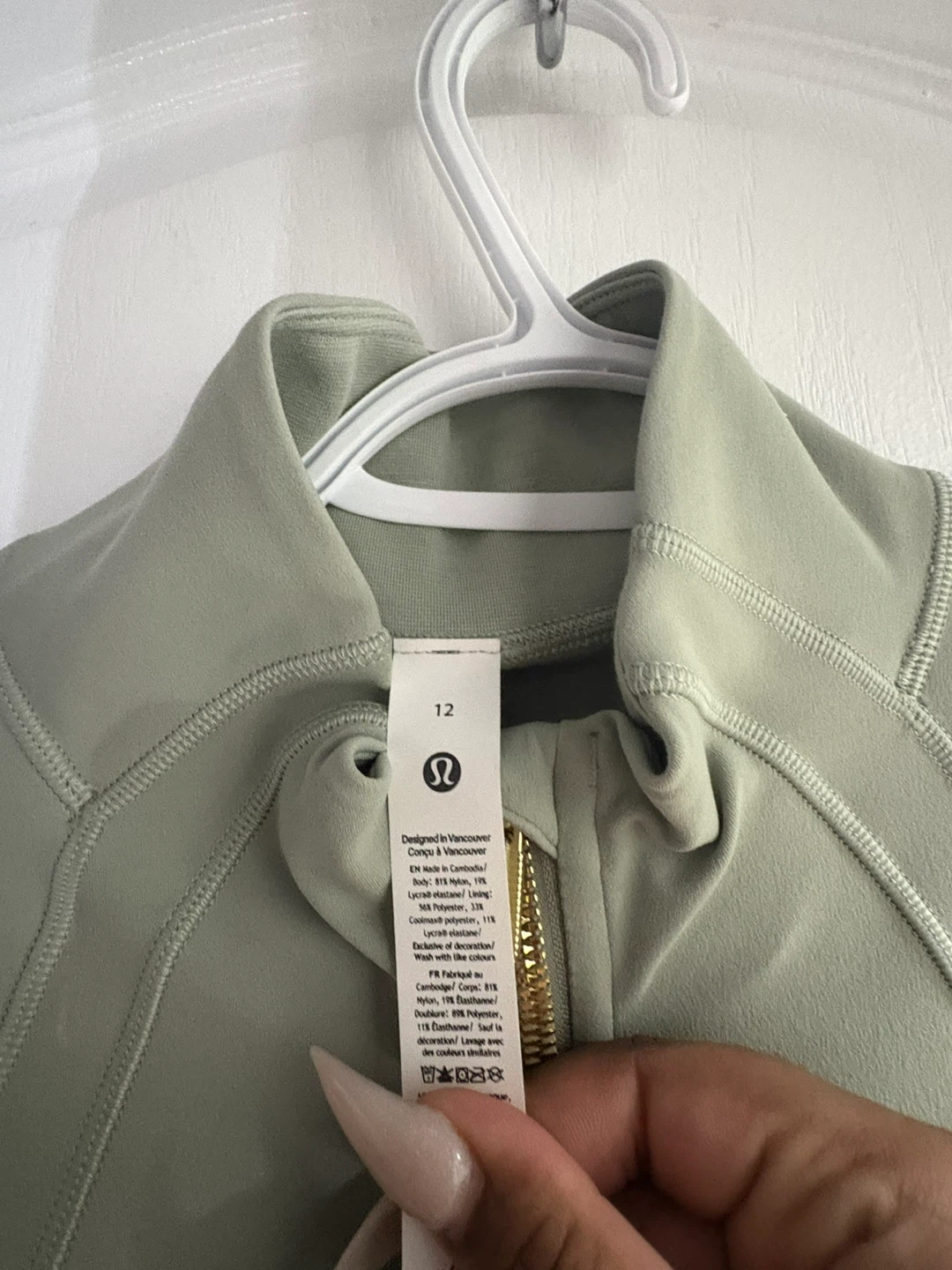 Lululemon Define cropped Jacket Size 12 - photo 2
