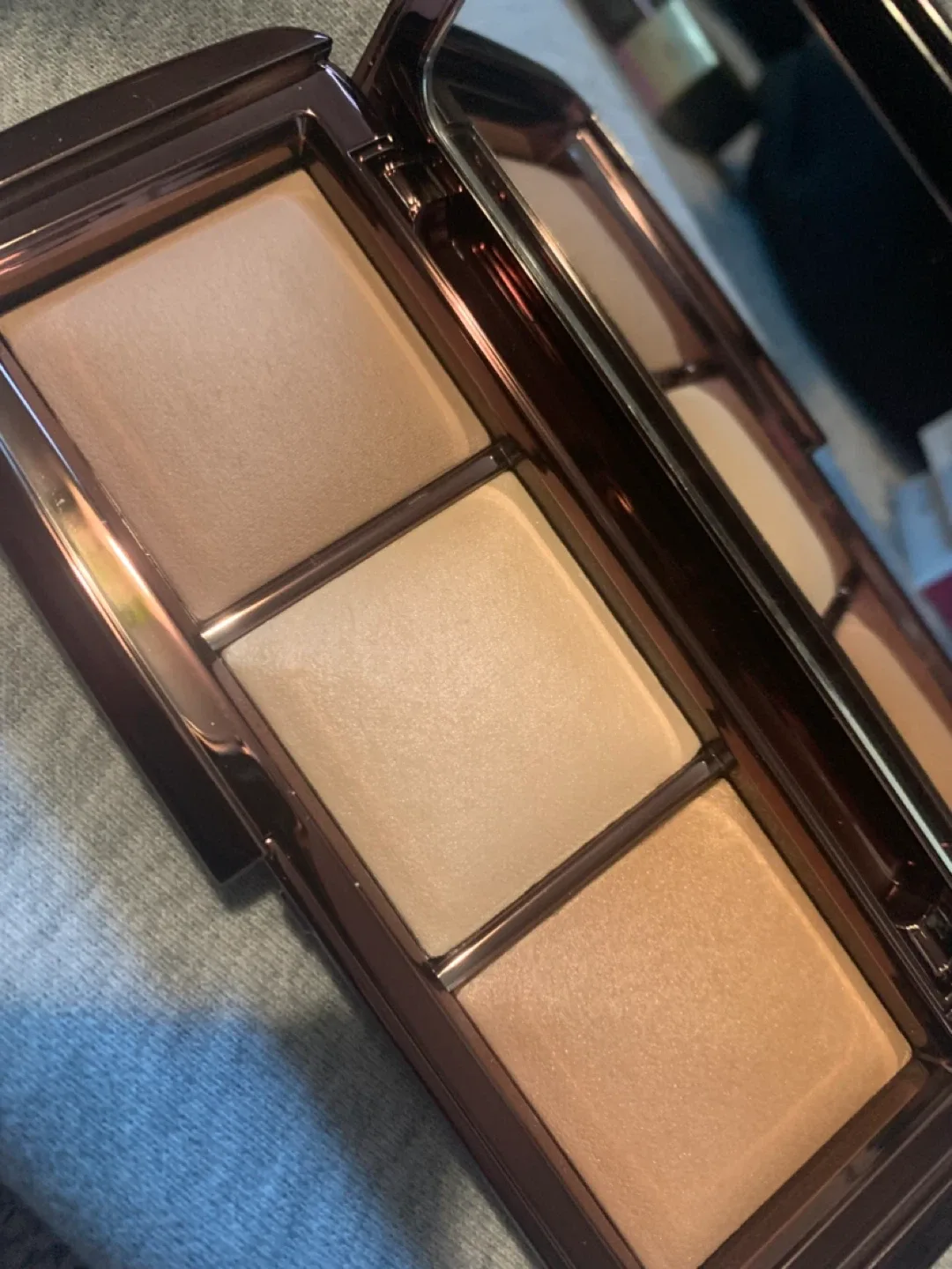 Hourglass Ambient Lighting Palette image indicator(2)