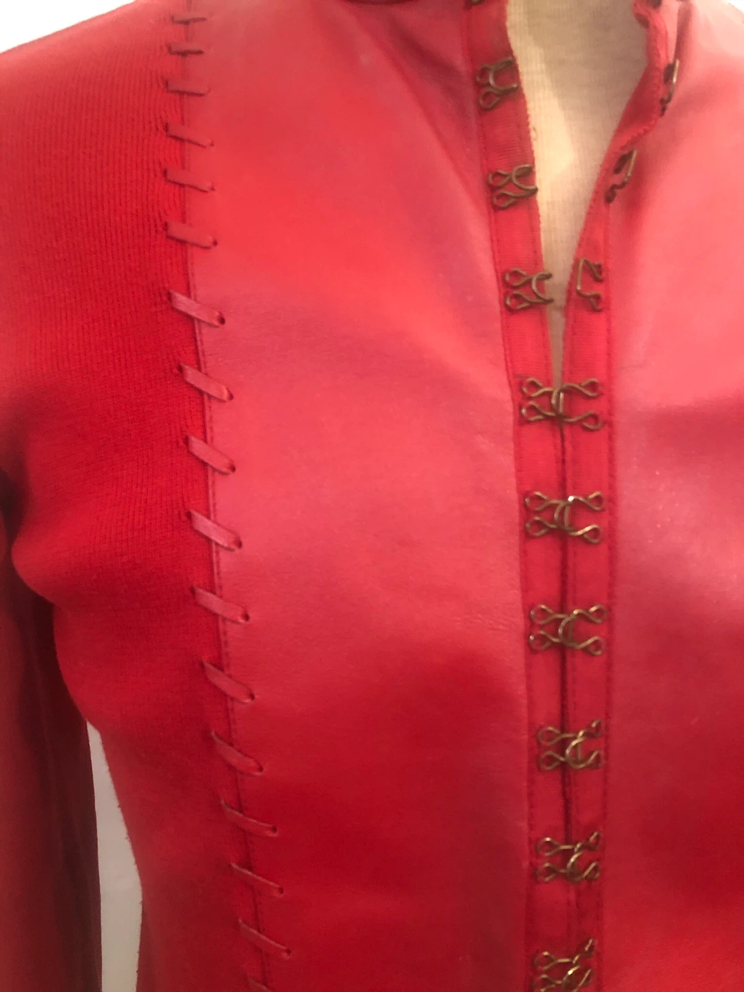 Women’s Red Genuine Leather Jacket. Nygard. Size Medium 10-12. - photo 3
