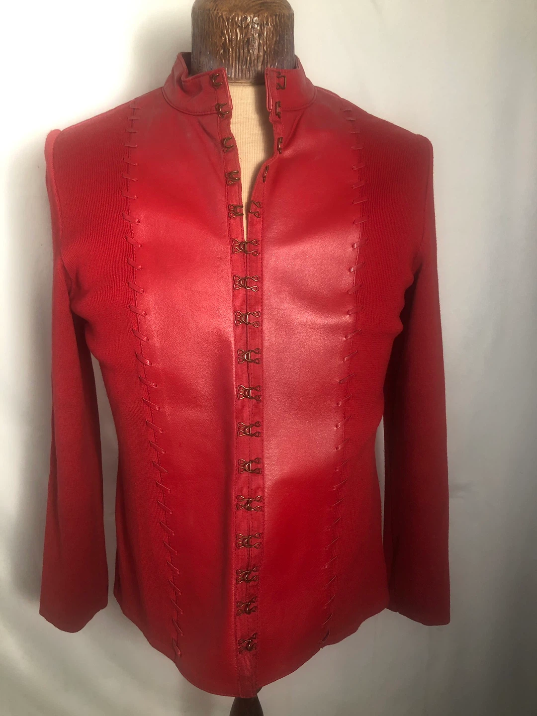 Women’s Red Genuine Leather Jacket. Nygard. Size Medium 10-12. - photo 2