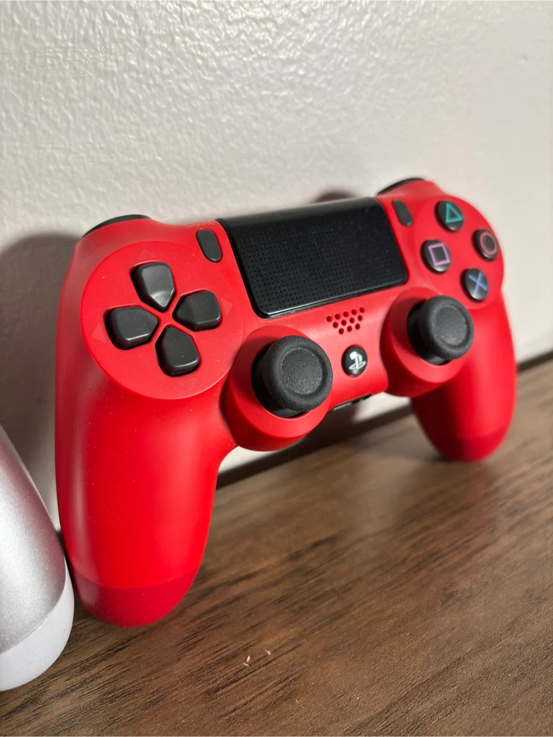 PS4 Pro 1TB + 2 Controllers + 9 Games - Best Price Around! image indicator(8)