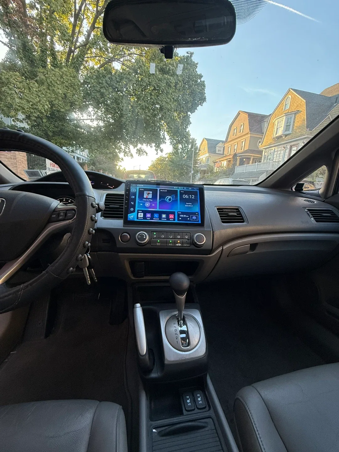 2010 Honda Civic EX-L - 124k miles image indicator(6)