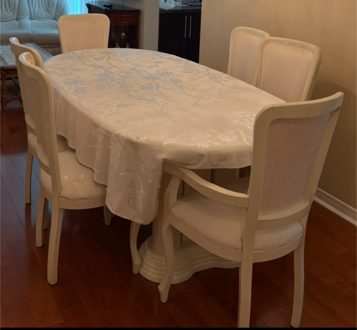 Elegant Dining Set & China Cabinet