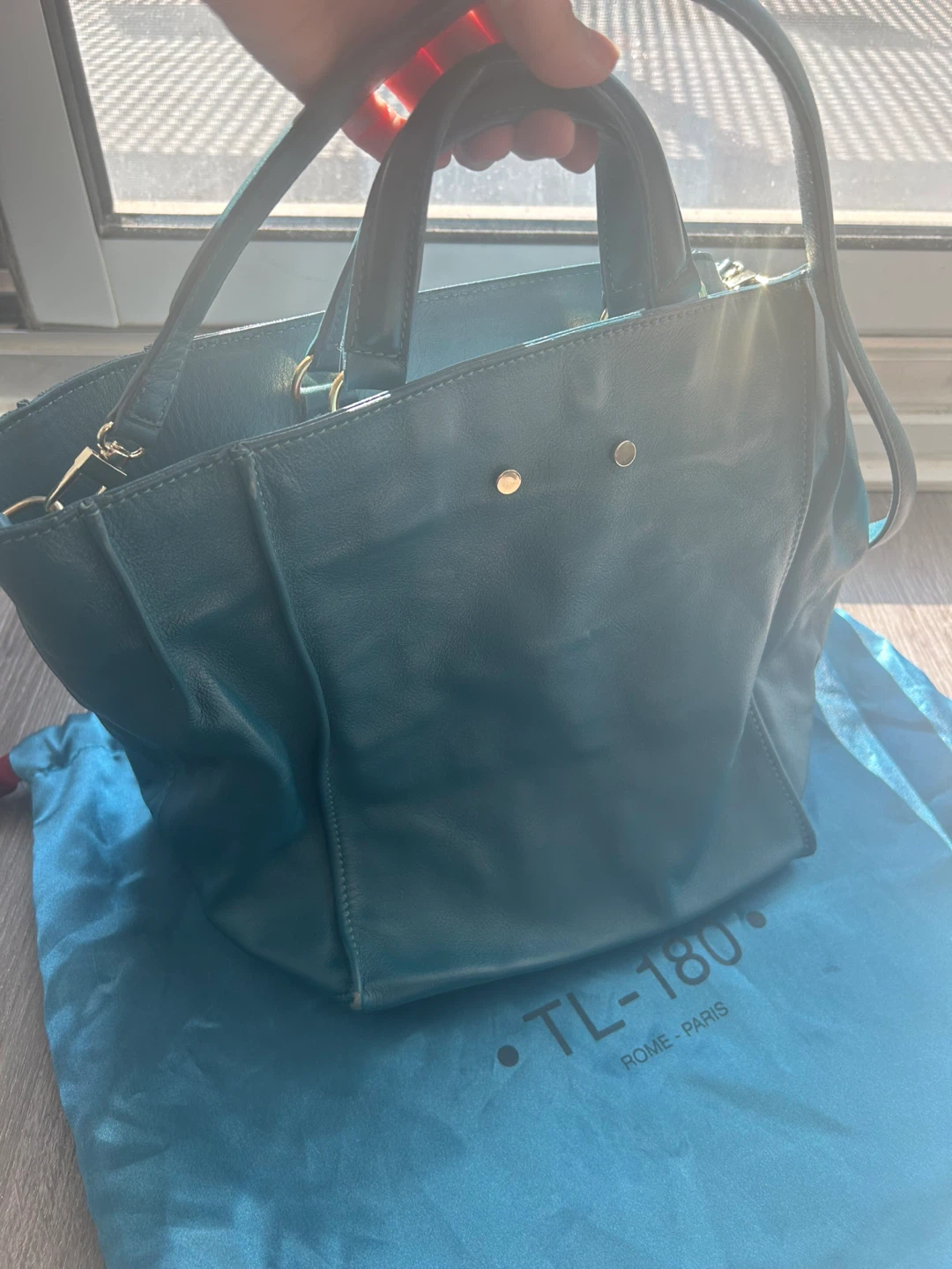 TL-180 Rome Paris Leather Handbag