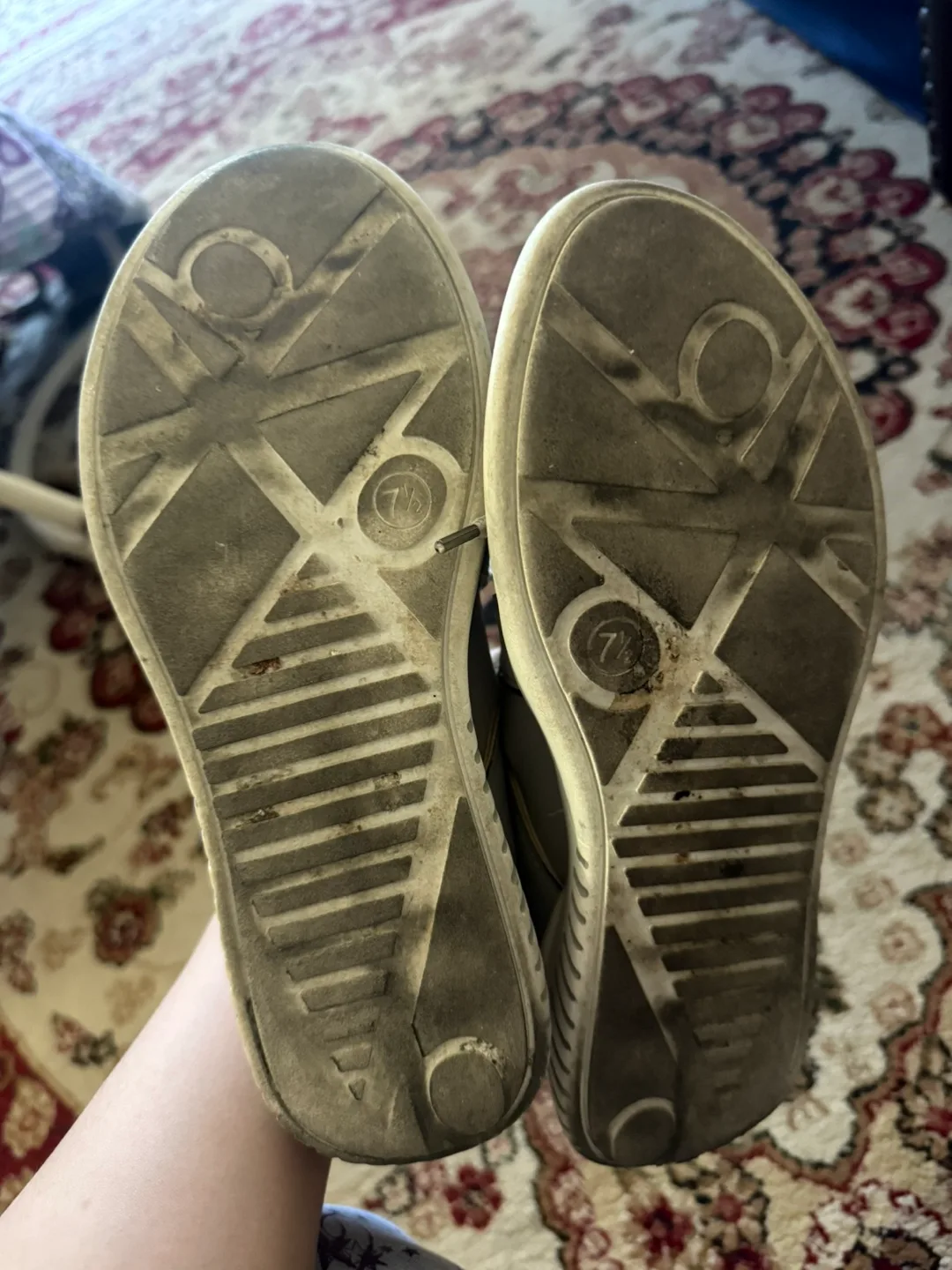 New Day Silver Sneakers - Size 7.5 image indicator(2)