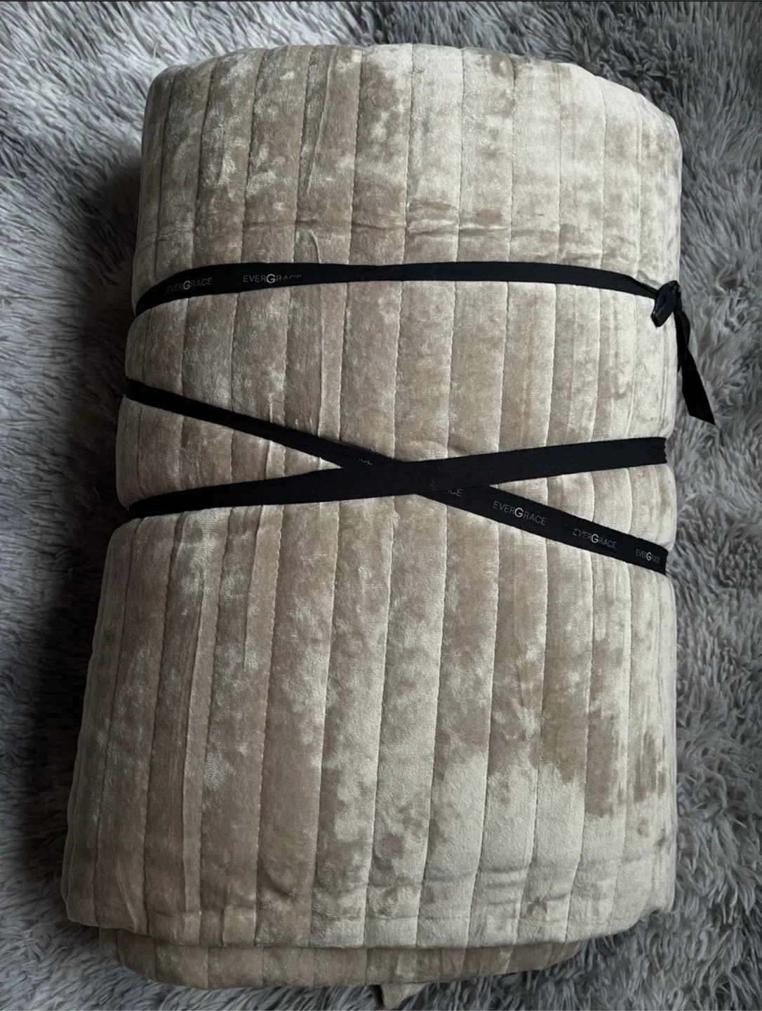 Luxury Velvet Bedspread Blanket image indicator(2)