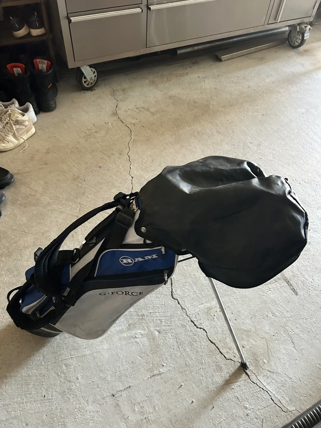 Kids RAM G-Force Golf Bag And Clubs thumbnail