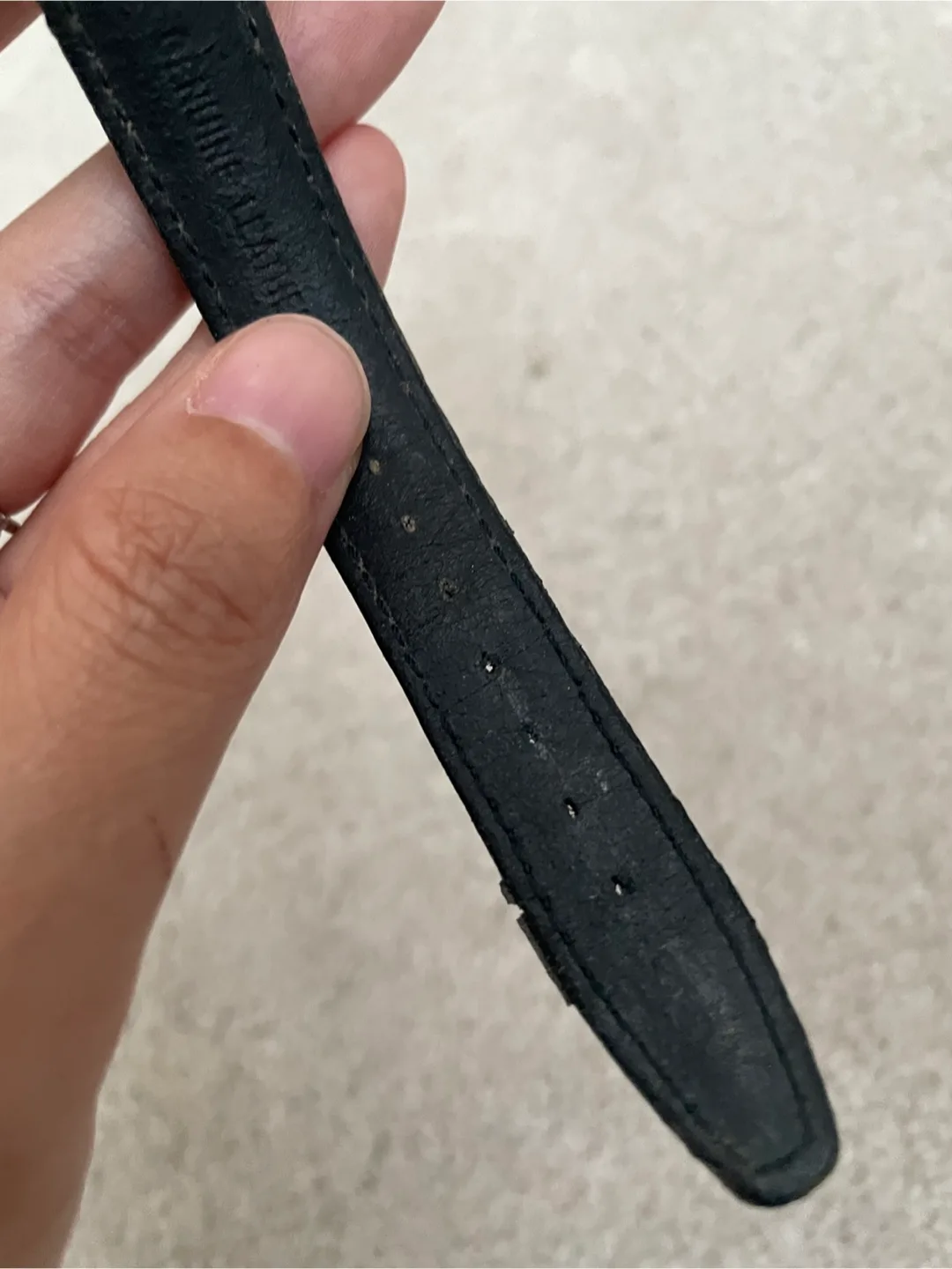 vintage Fendi Quartz Swiss Made Watch image indicator(6)