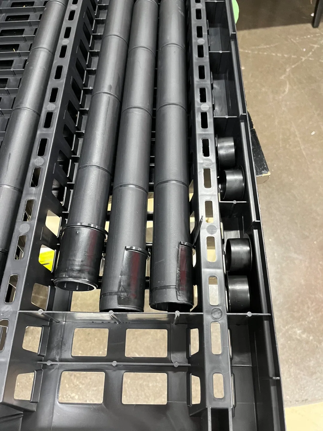 5 Shelf Molded Plastic - Heavy Duty image indicator(4)