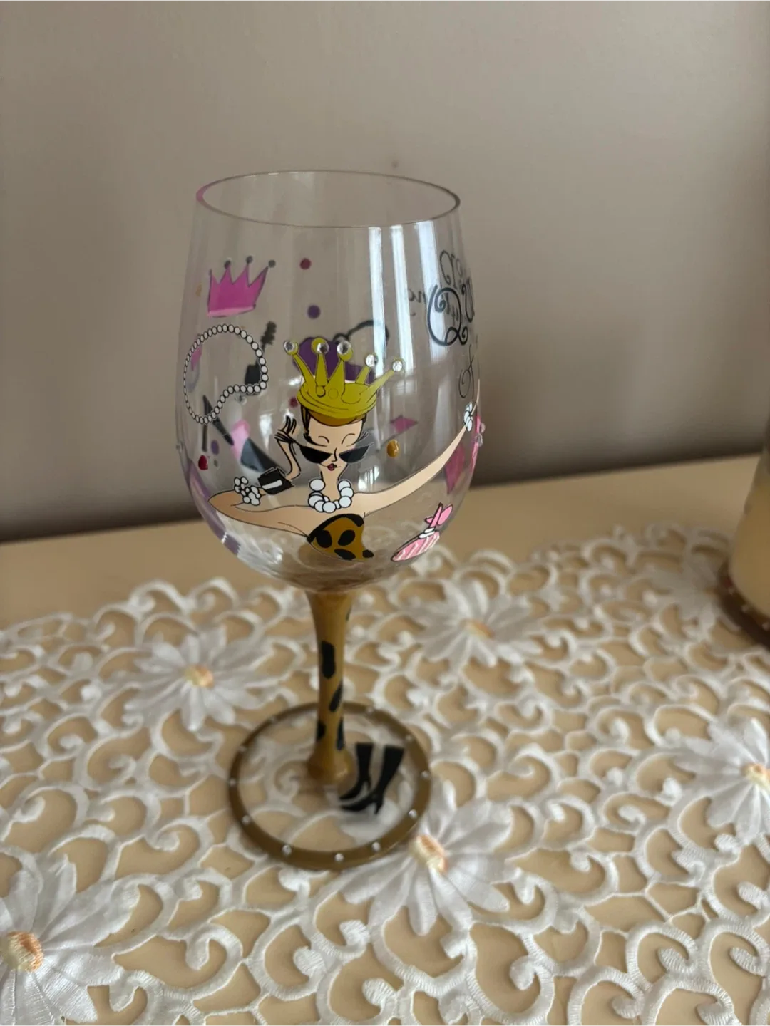 Hand-Painted Wine Glass - Queen of Everything image indicator(3)
