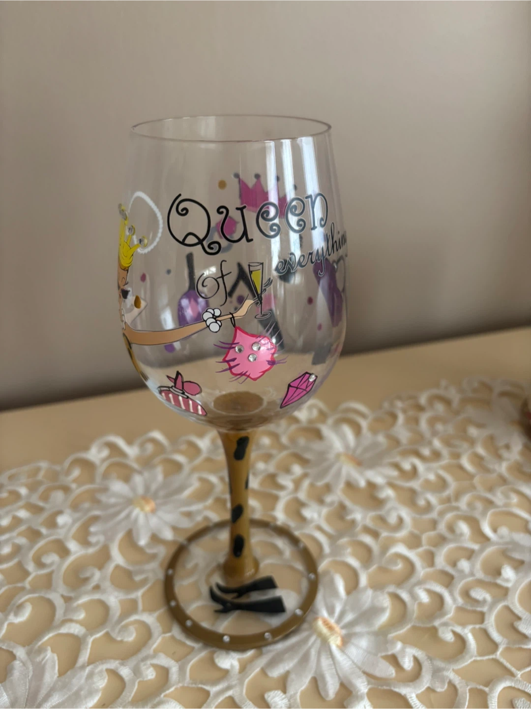 Hand-Painted Wine Glass - Queen of Everything