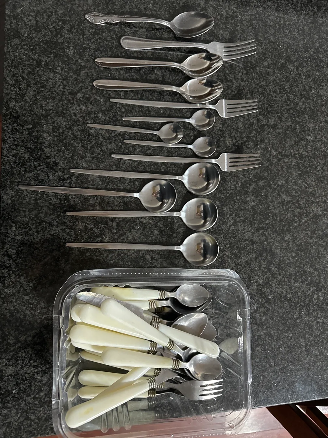 Silverware Set - Spoons, Knives and Forks thumbnail