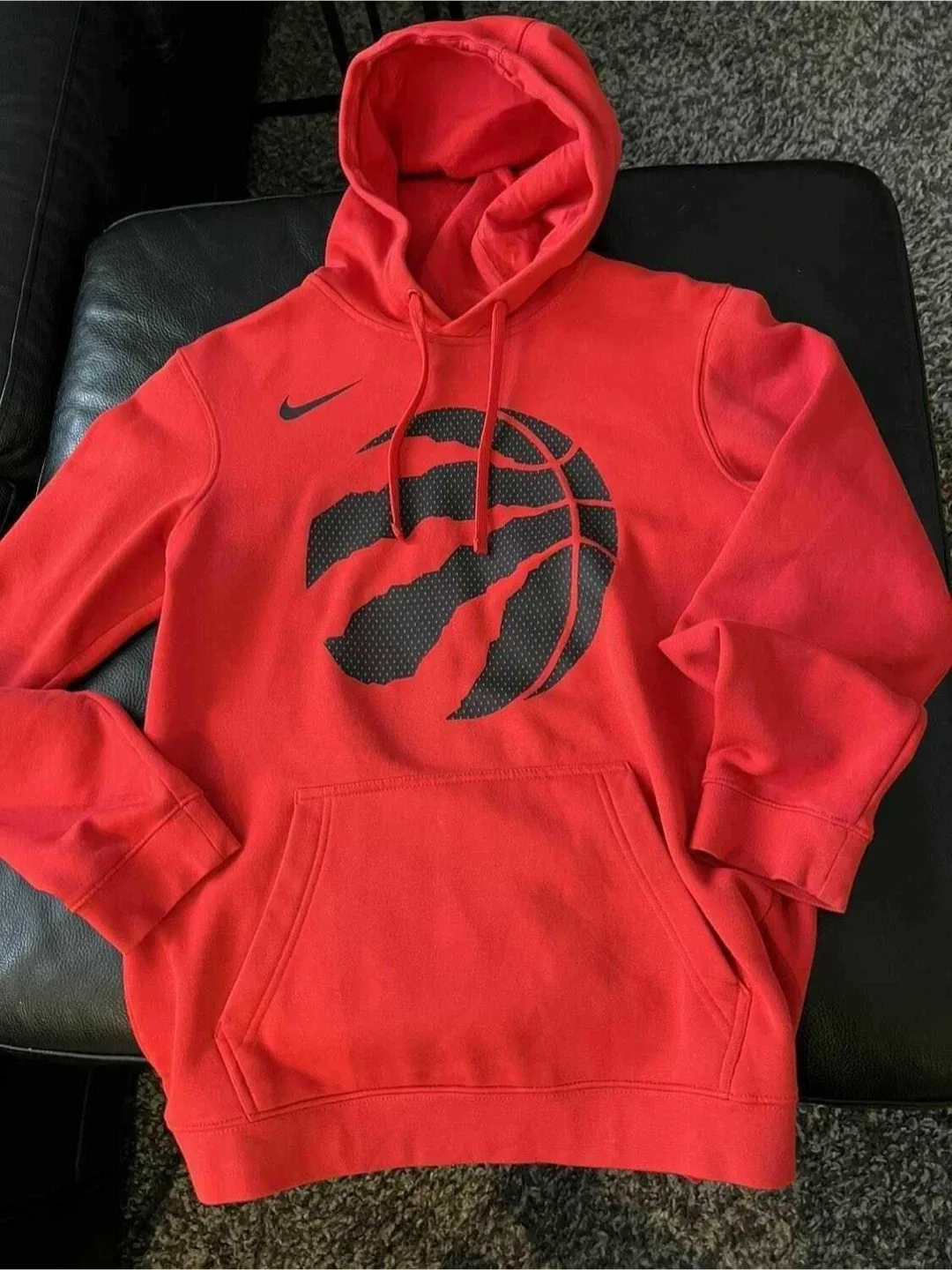 BNWOT Nike Toronto Raptors NBA Hoodie - Size Small image indicator(2)