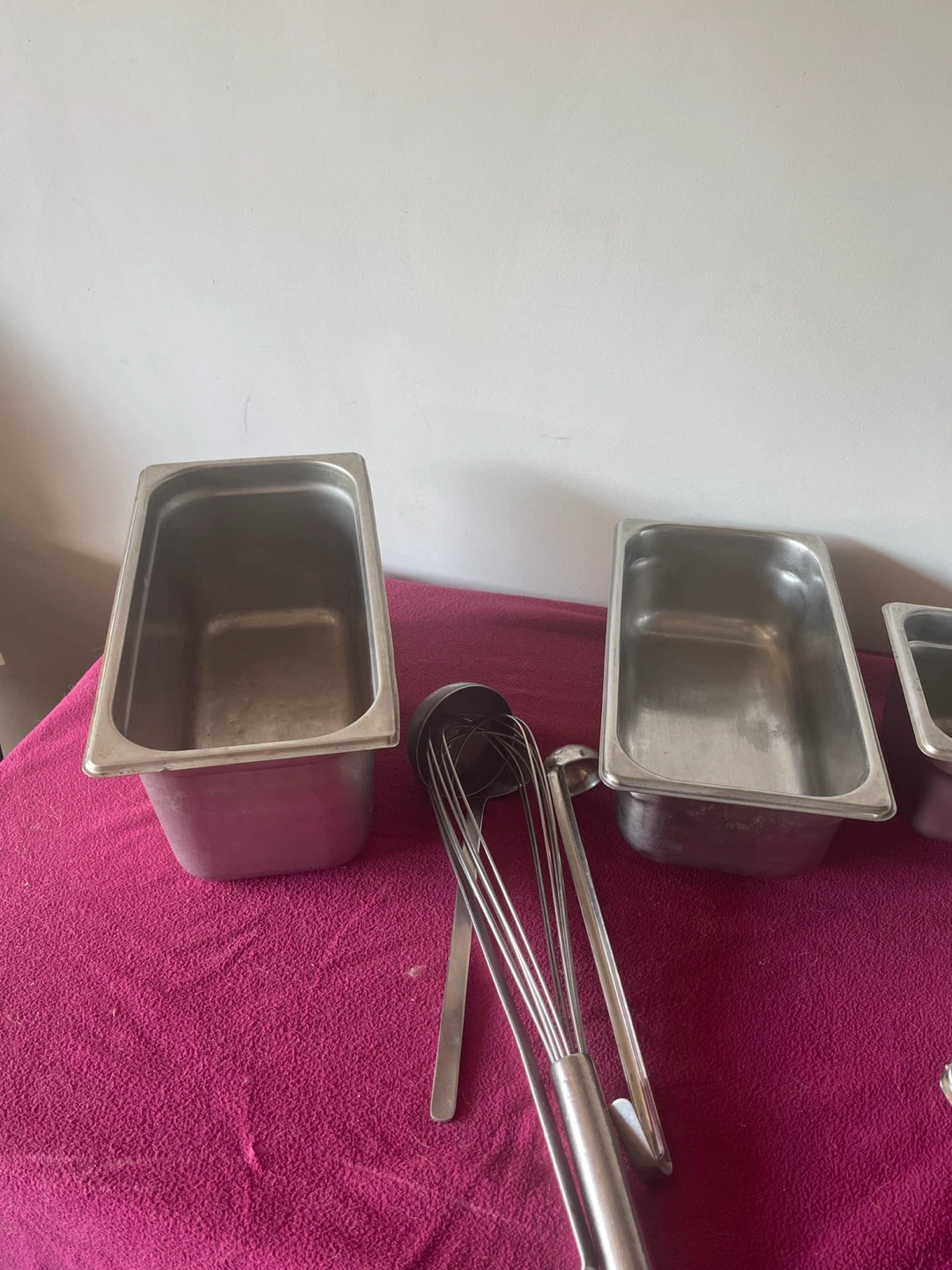 Stainless Steel Food Pans & Kitchen Utensils