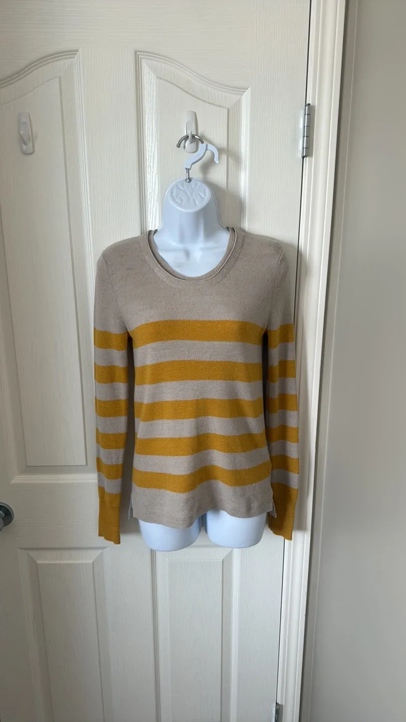 Burberry Sweater thumbnail