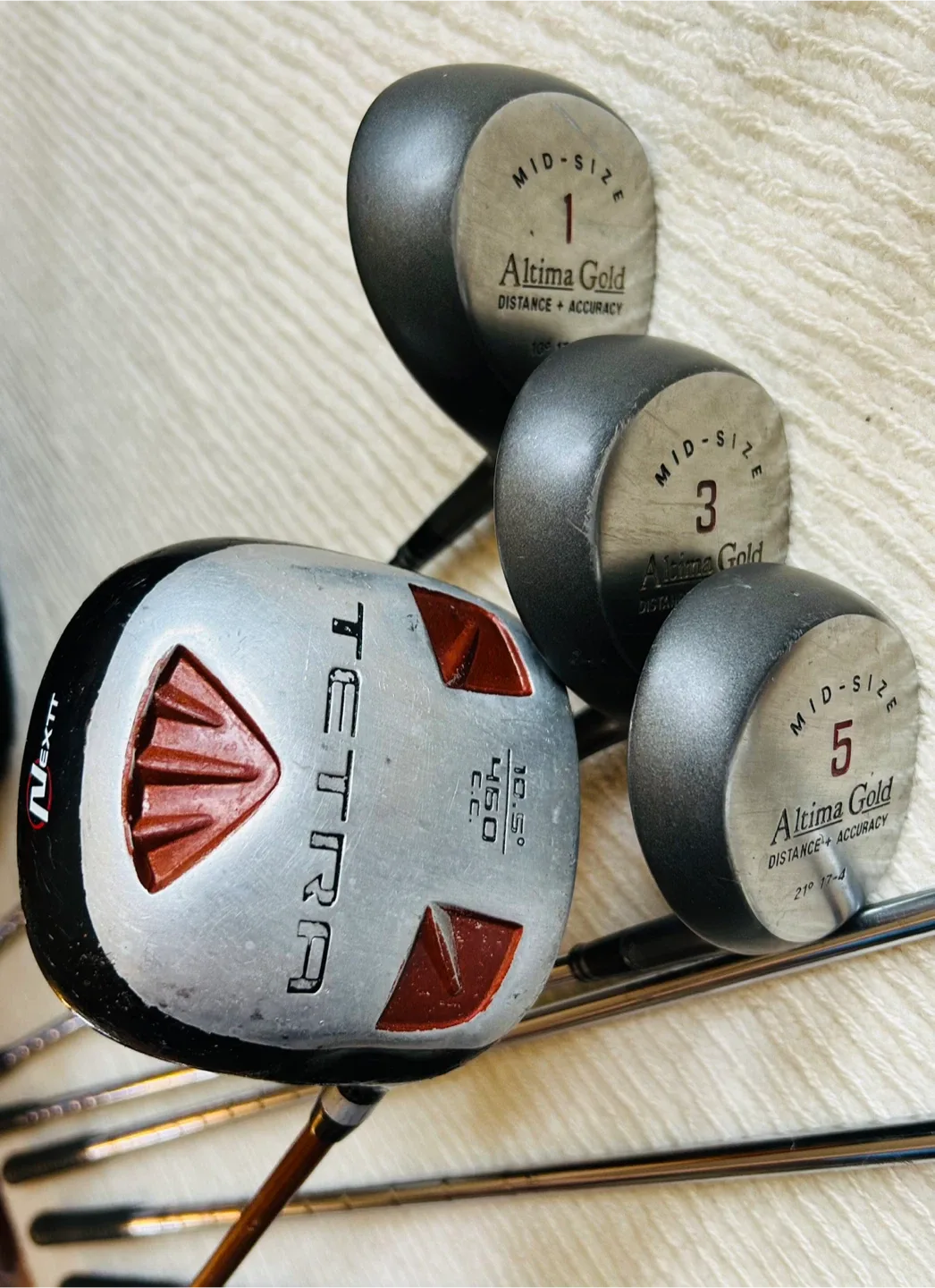 Complete Altima Gold Golf Club Set (Right Hand, Men) image indicator(7)