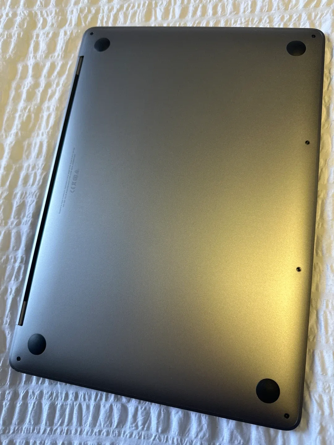 MacBook Pro 13” image indicator(4)