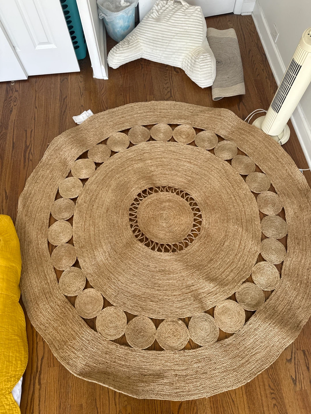 H&M Home Jute Rug D71 inches. Pickup today. - photo 2
