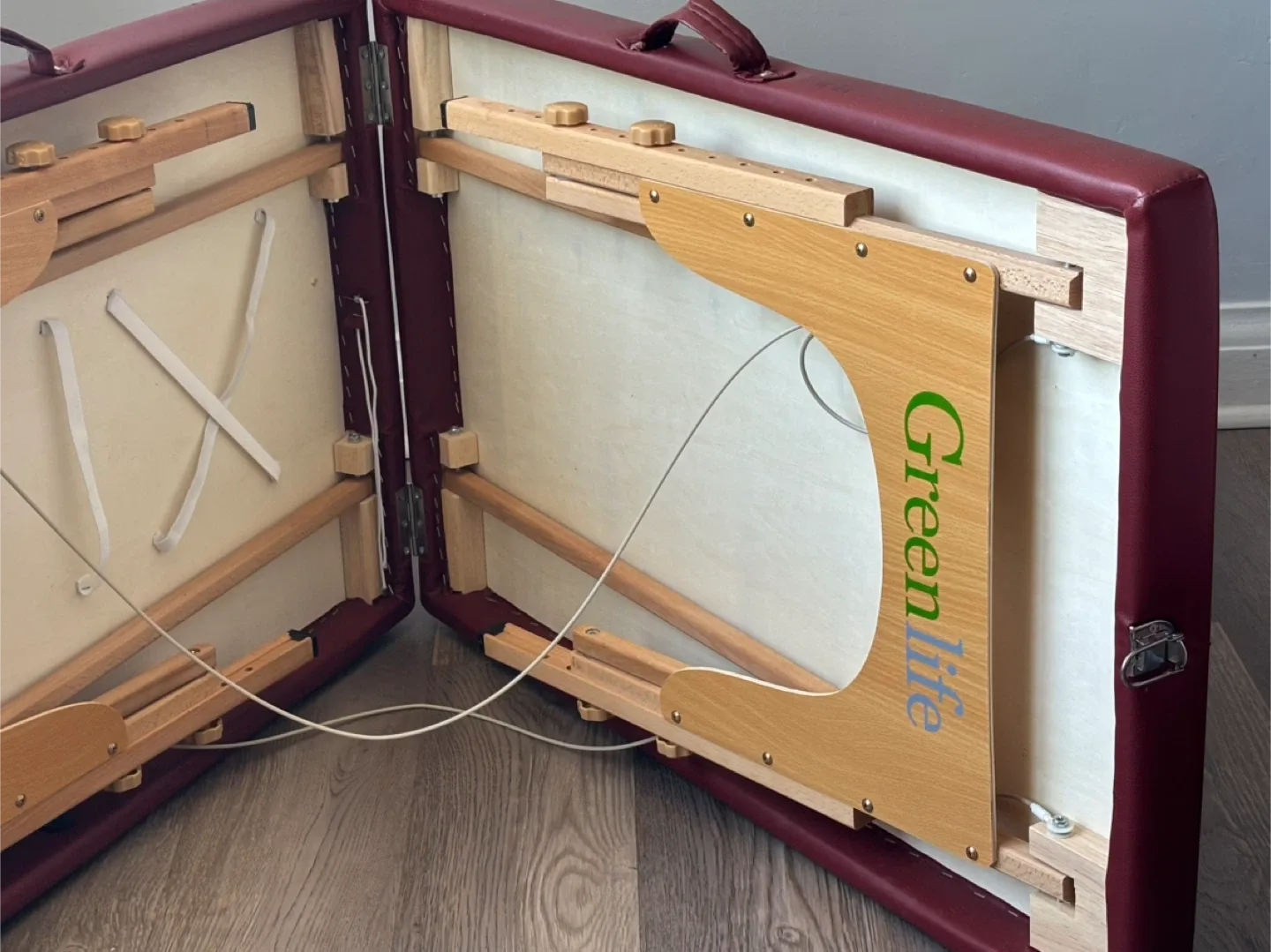 Green Life Burgundy Portable Massage Table image indicator(5)