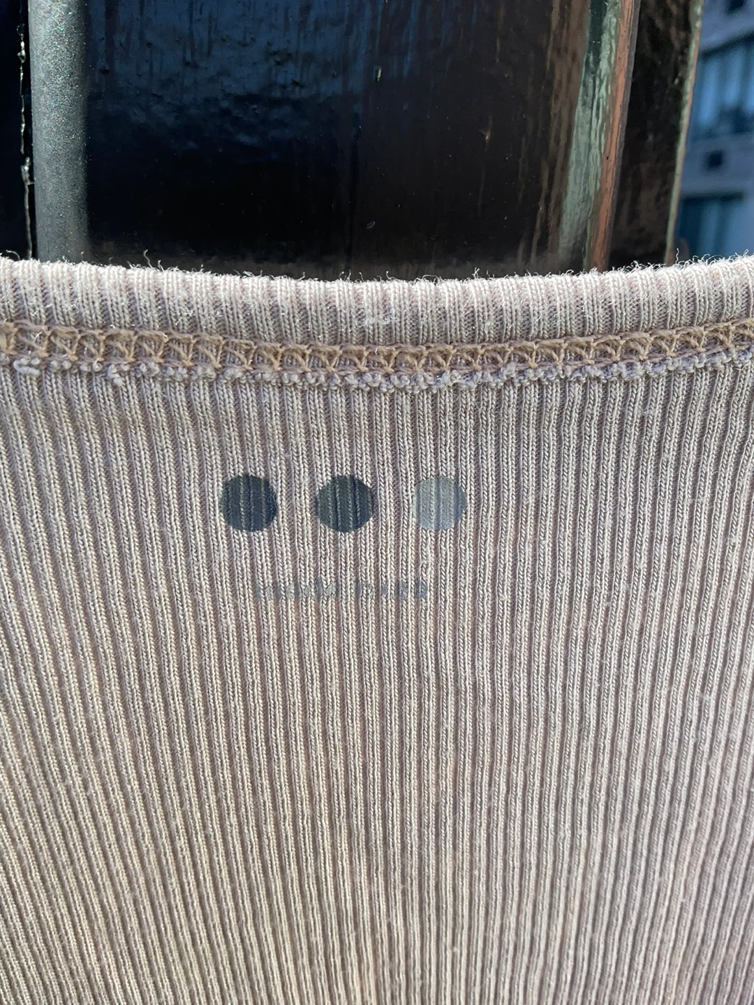 Three Dots Ribbed V-Neck Top - Large - photo 2