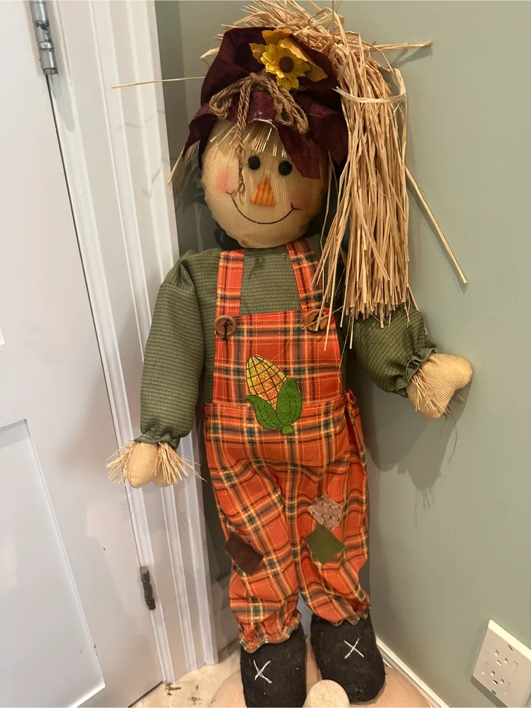 Fall Scarecrow Decoration thumbnail