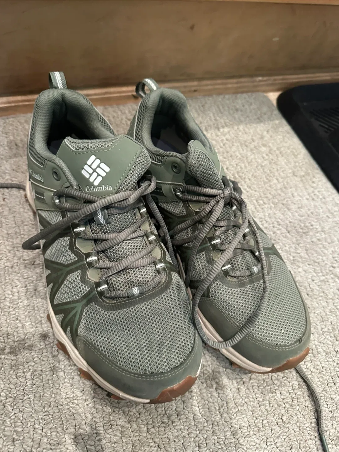 Columbia Trail Hiking Shoes - US 8 thumbnail