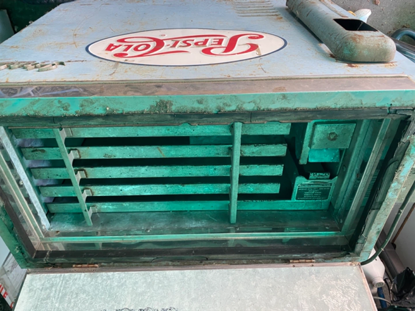 Vintage Pepsi-Cola Soda Vending Machine - photo 3