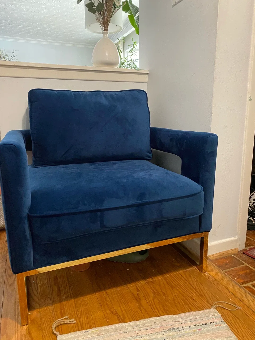 Blue Velvet Armchair with Gold Legs image indicator(3)